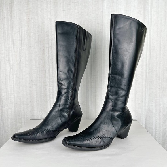 PIKOLINOS Shoes - Pikolinos Black Leather Sculptural Stitched Knee High Low Heel Zip Boots Size 39